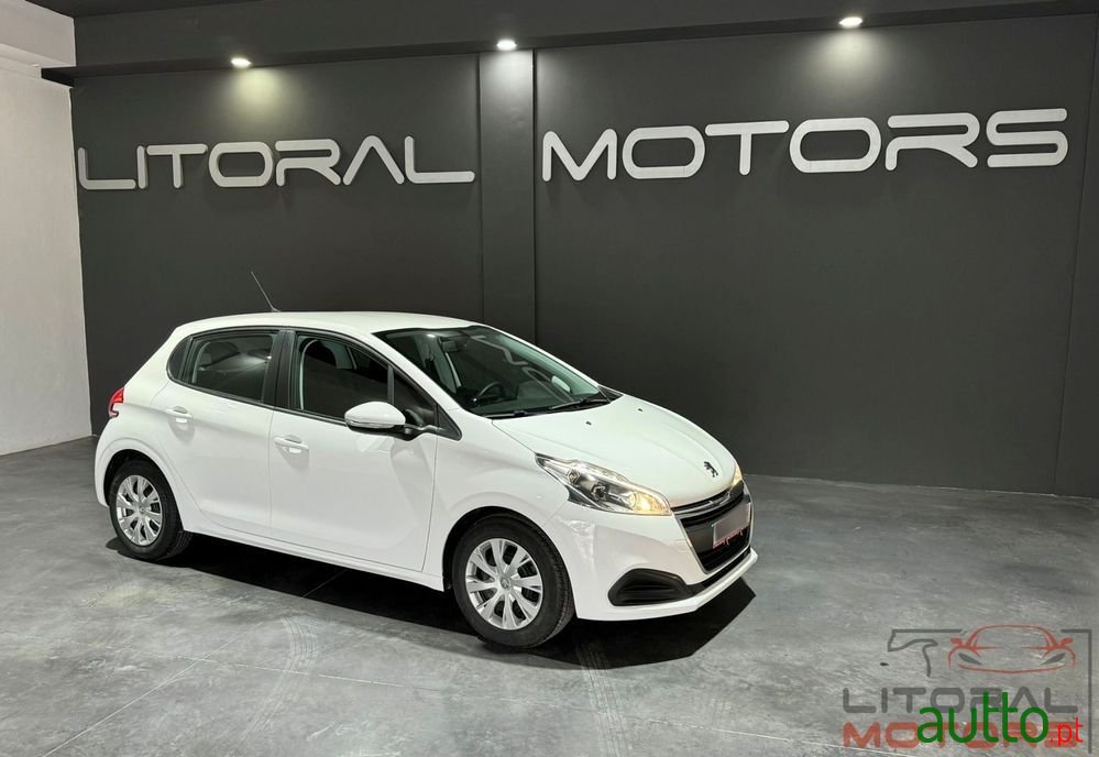 2019' Peugeot 208 photo #3