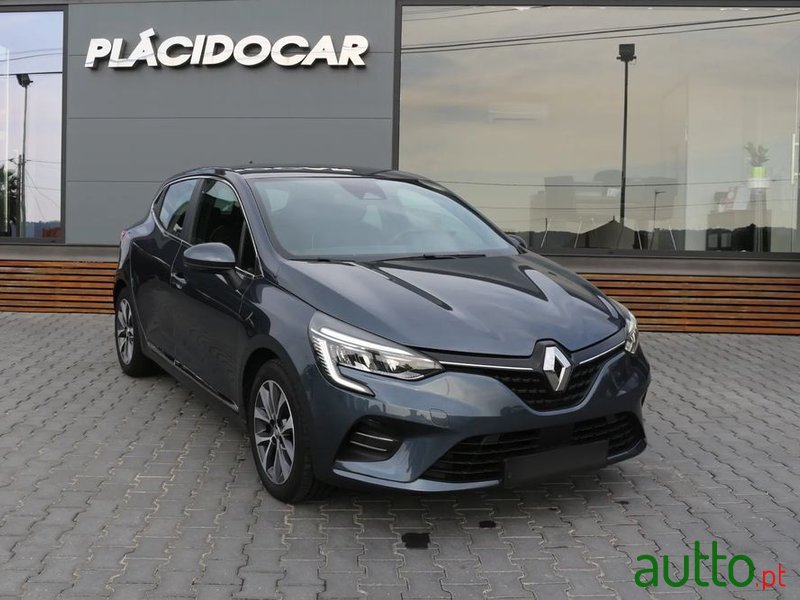 2020' Renault Clio photo #1