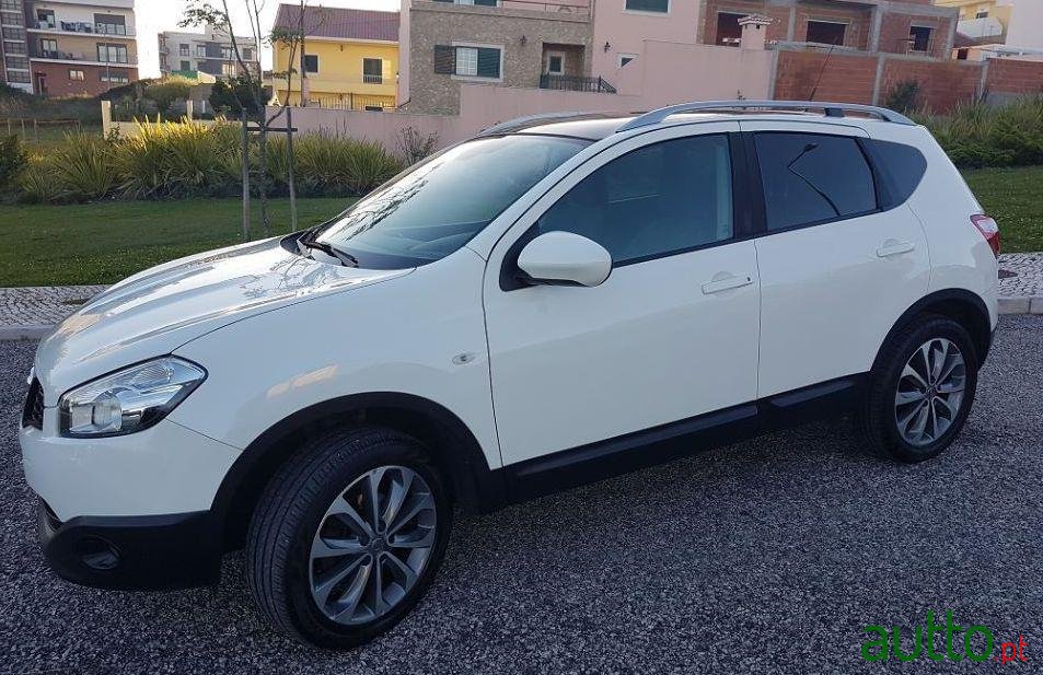 2010' Nissan Qashqai Tekna Sport Jll18 photo #3