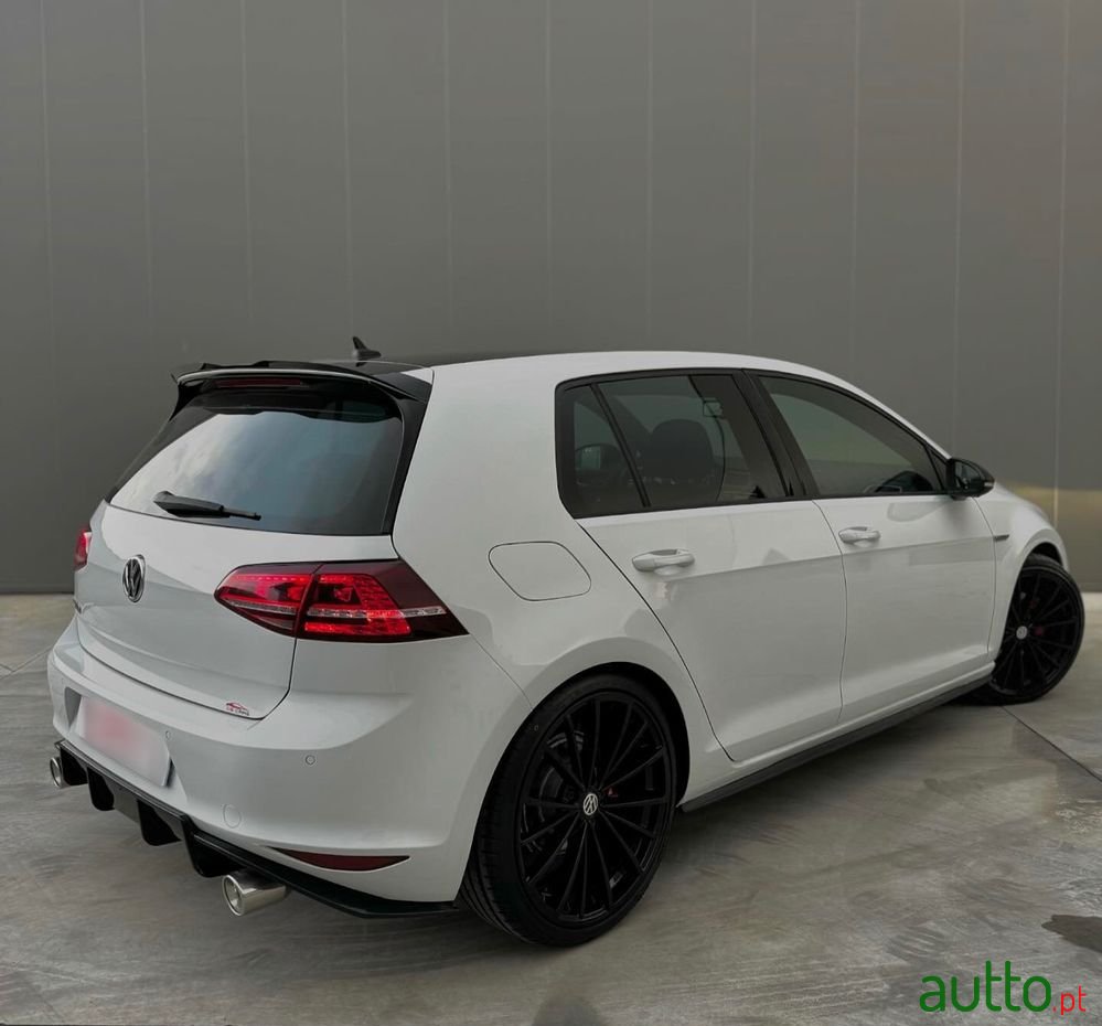 2014' Volkswagen Golf 2.0 Tdi Gtd photo #4