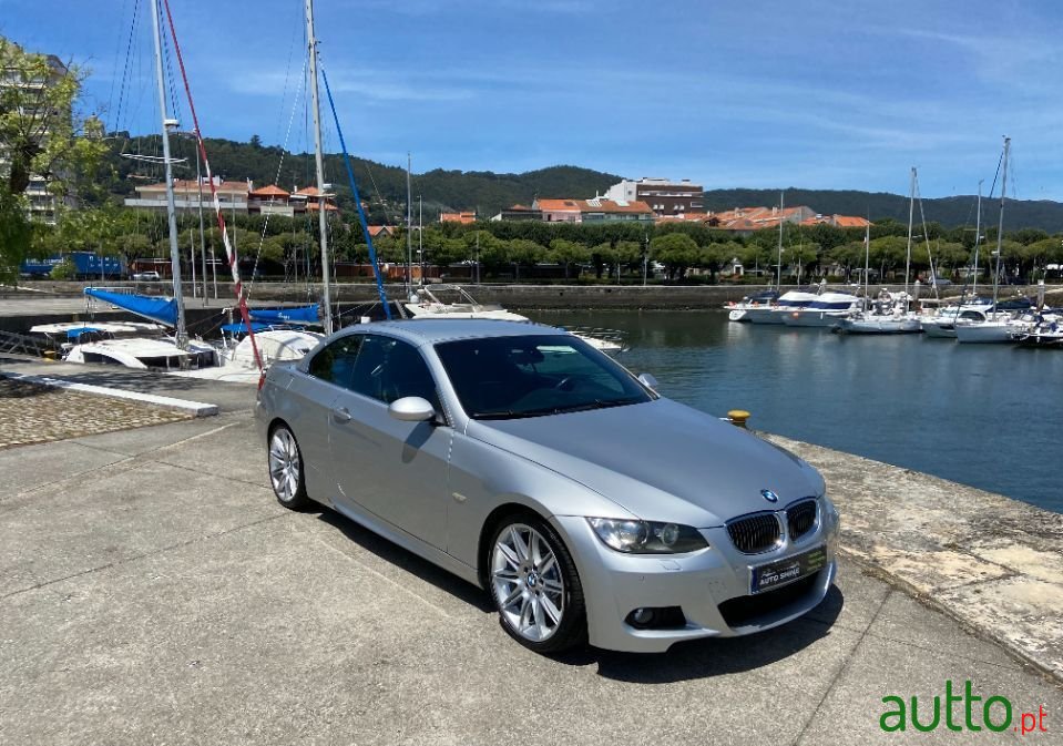 2007' BMW 325 photo #1