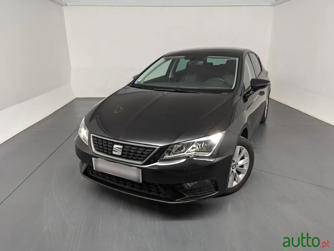 2020' SEAT Leon photo #2
