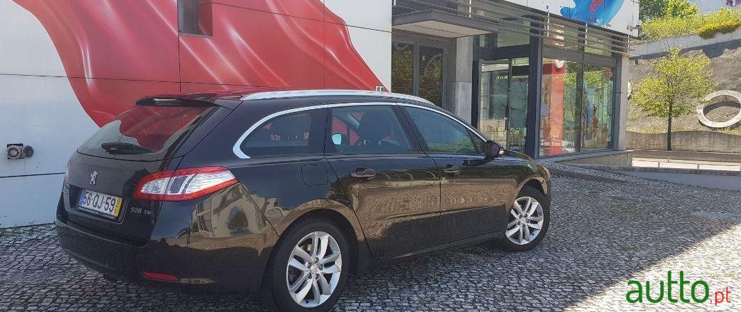 2012' Peugeot 508 Sw photo #1