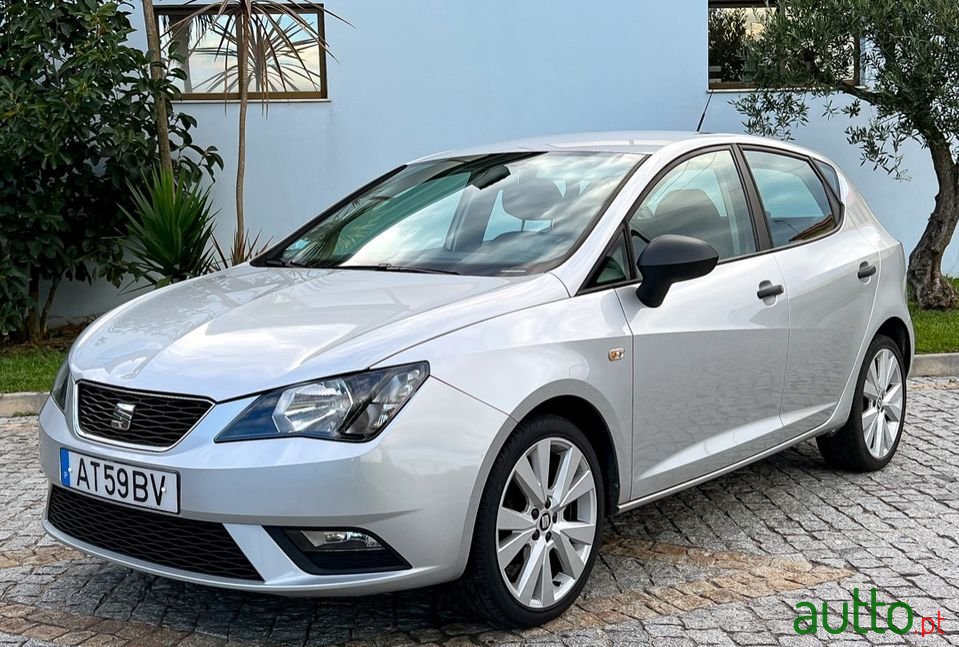 2016' SEAT Ibiza photo #3