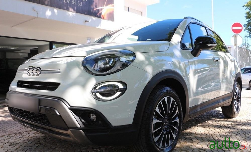 2023' Fiat 500X photo #2