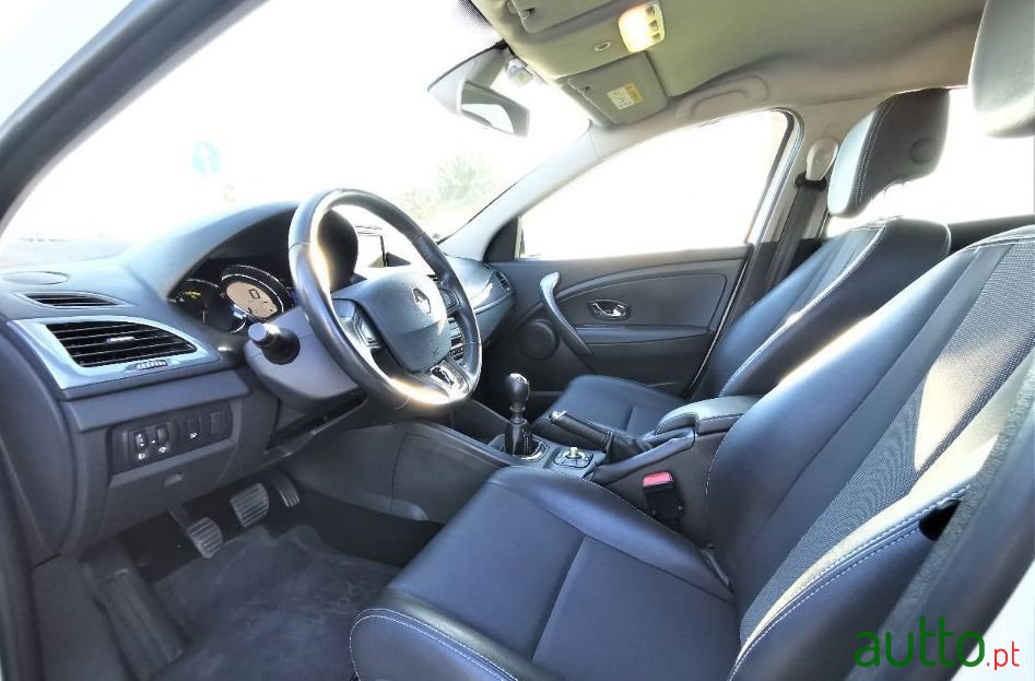 2015' Renault Megane photo #5