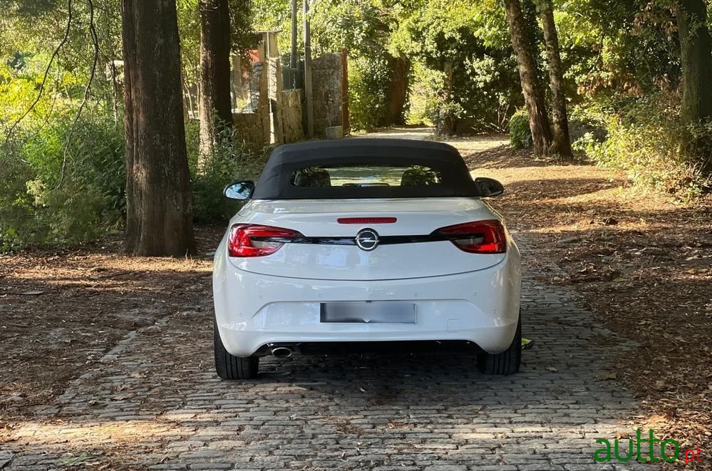 2013' Opel Cascada photo #5
