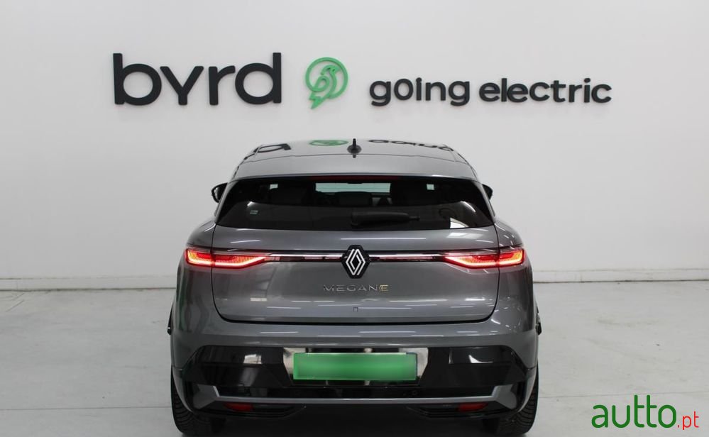 2022' Renault Megane E-Tech photo #5