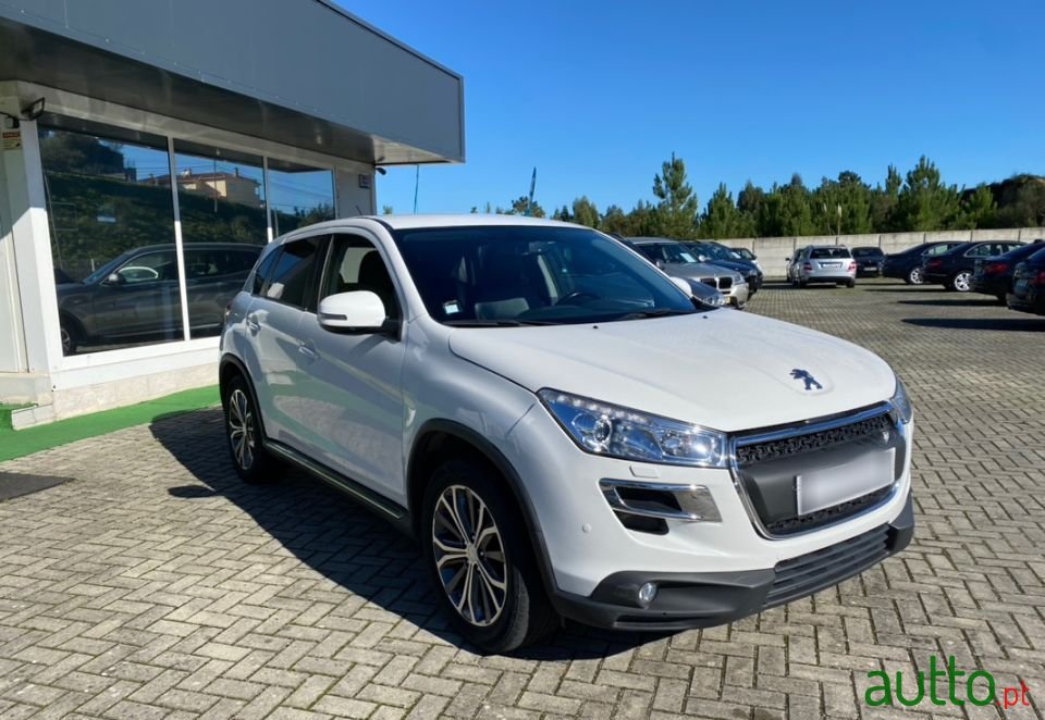 2015' Peugeot 4008 photo #3