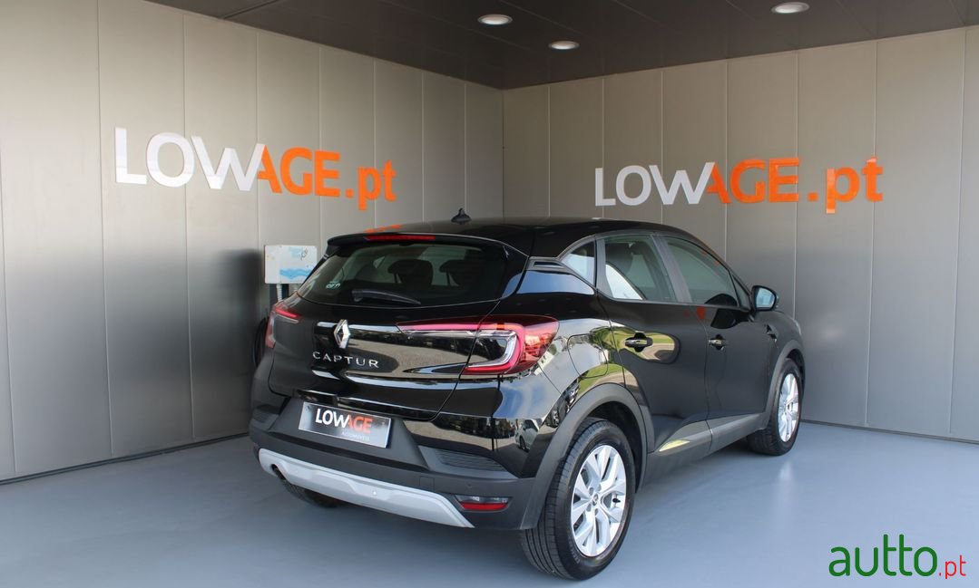 2020' Renault Captur photo #3