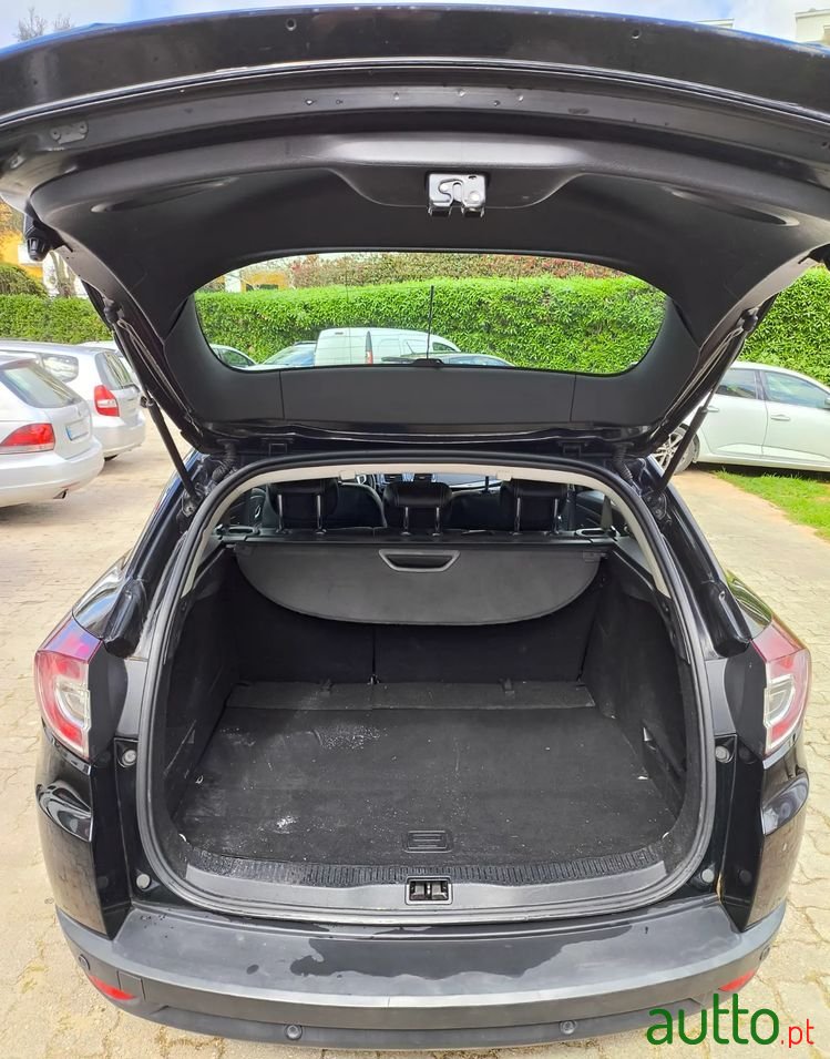 2012' Renault Mégane Sport Tourer photo #5