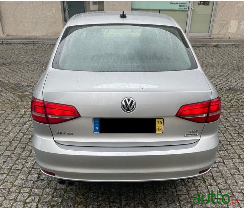 2015' Volkswagen Jetta photo #6