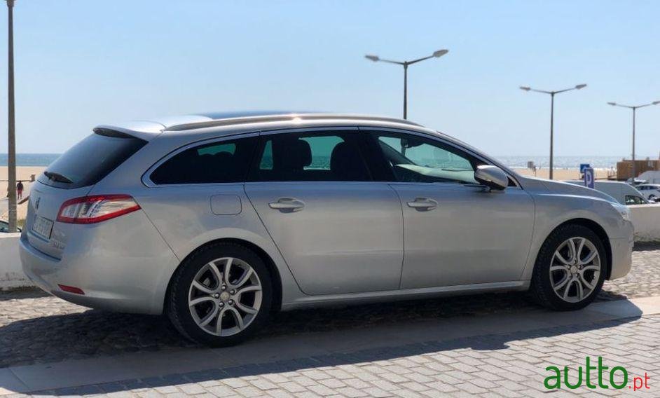 2012' Peugeot 508 Sw photo #3