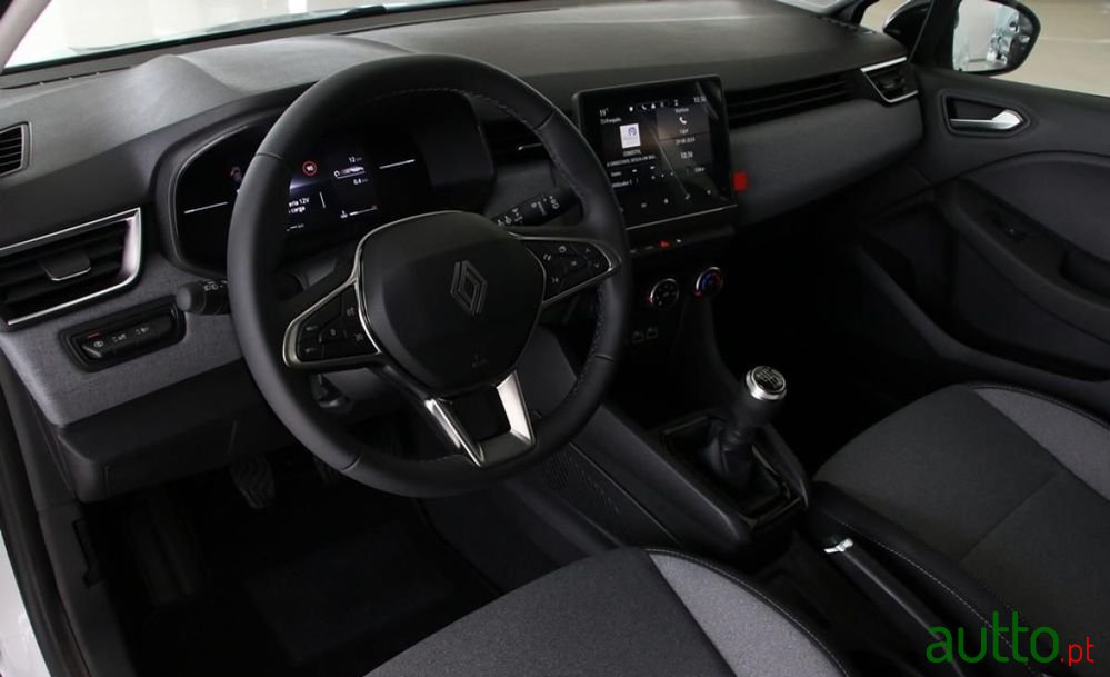 2024' Renault Clio 1.0 Tce Evolution photo #2