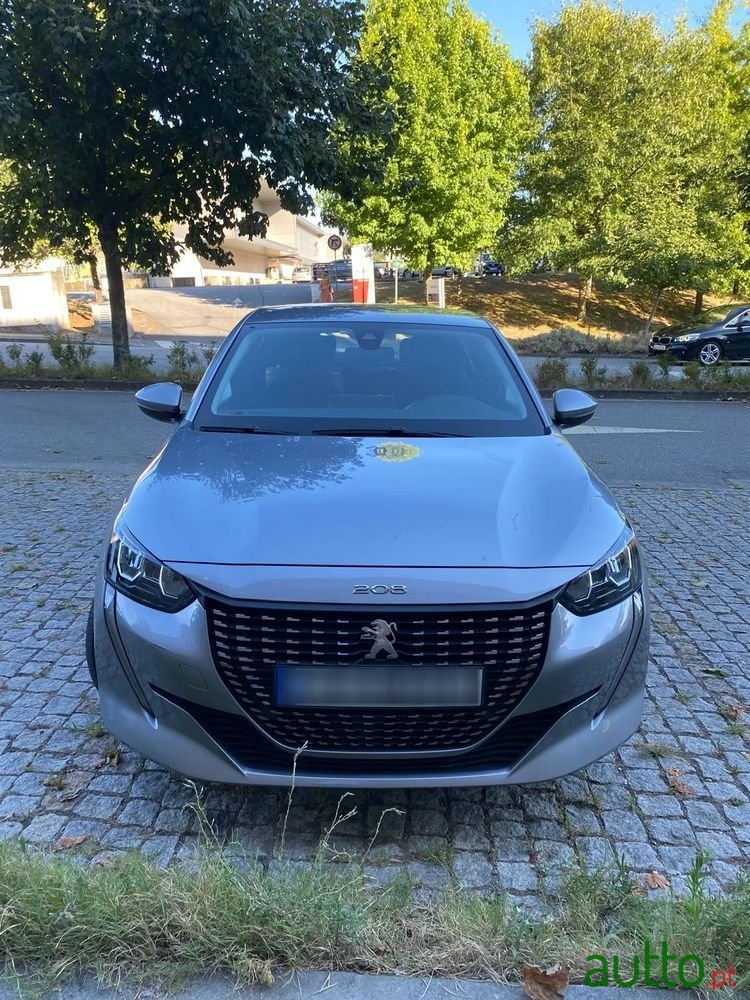2020' Peugeot 208 photo #2