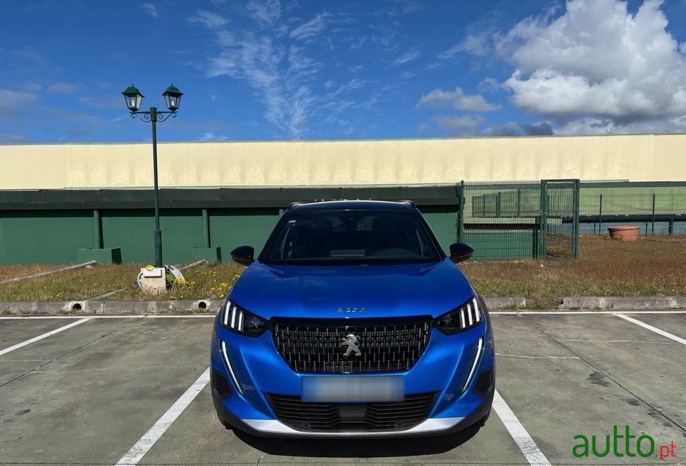 2023' Peugeot 2008 photo #4