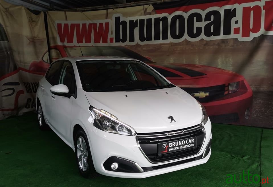 2016' Peugeot 208 photo #1