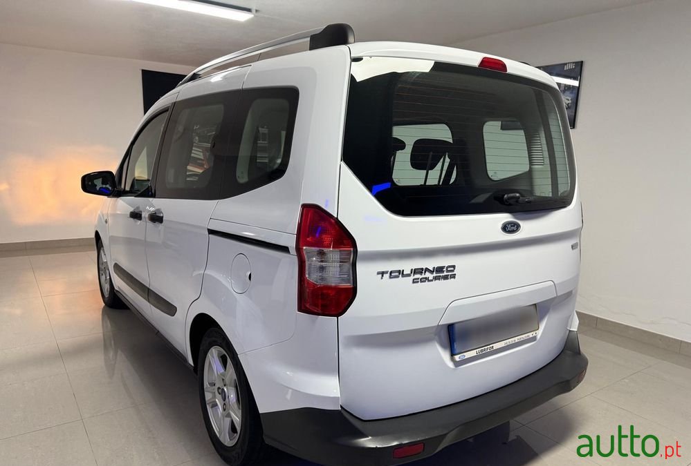 2016' Ford Tourneo Courier photo #4
