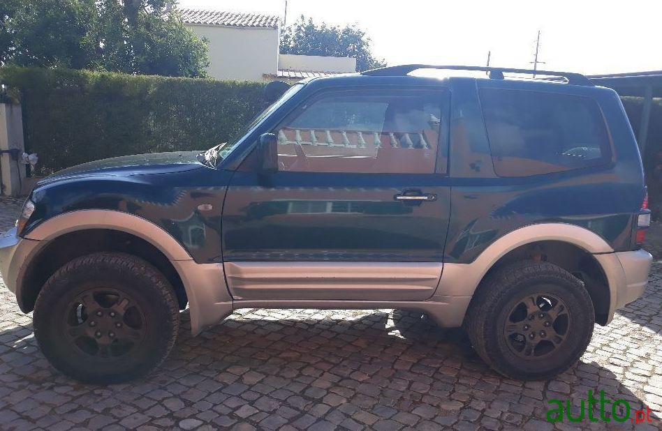 2000' Mitsubishi Pajero 3200Did photo #1