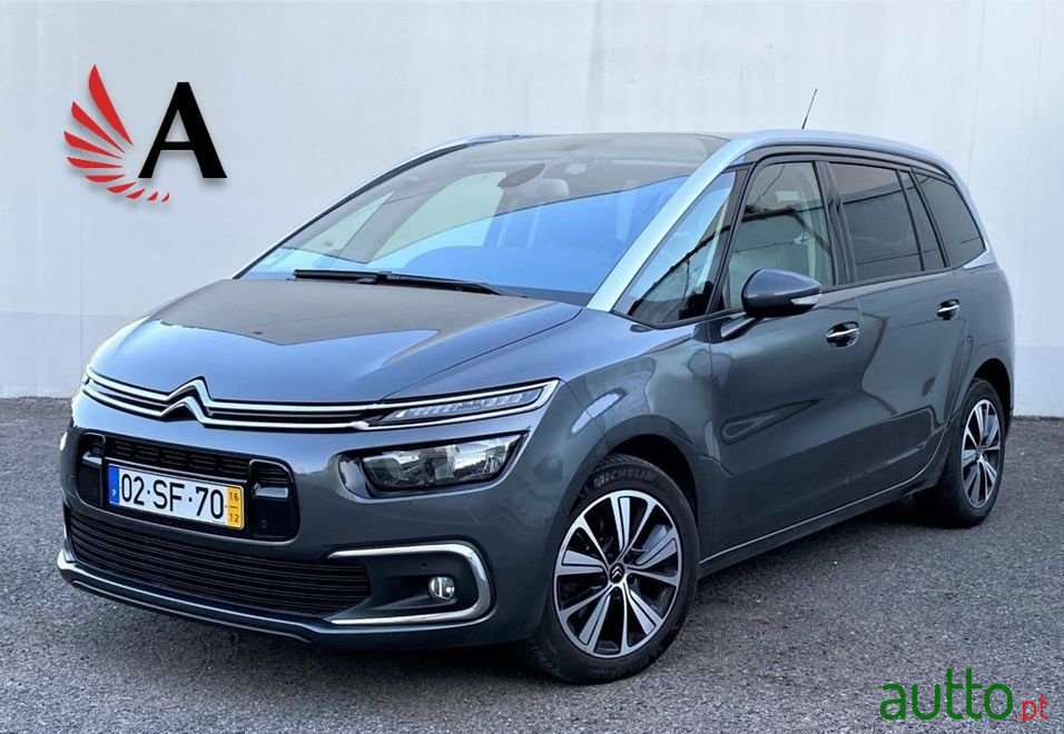 2016' Citroen C4 Grand Picasso photo #1