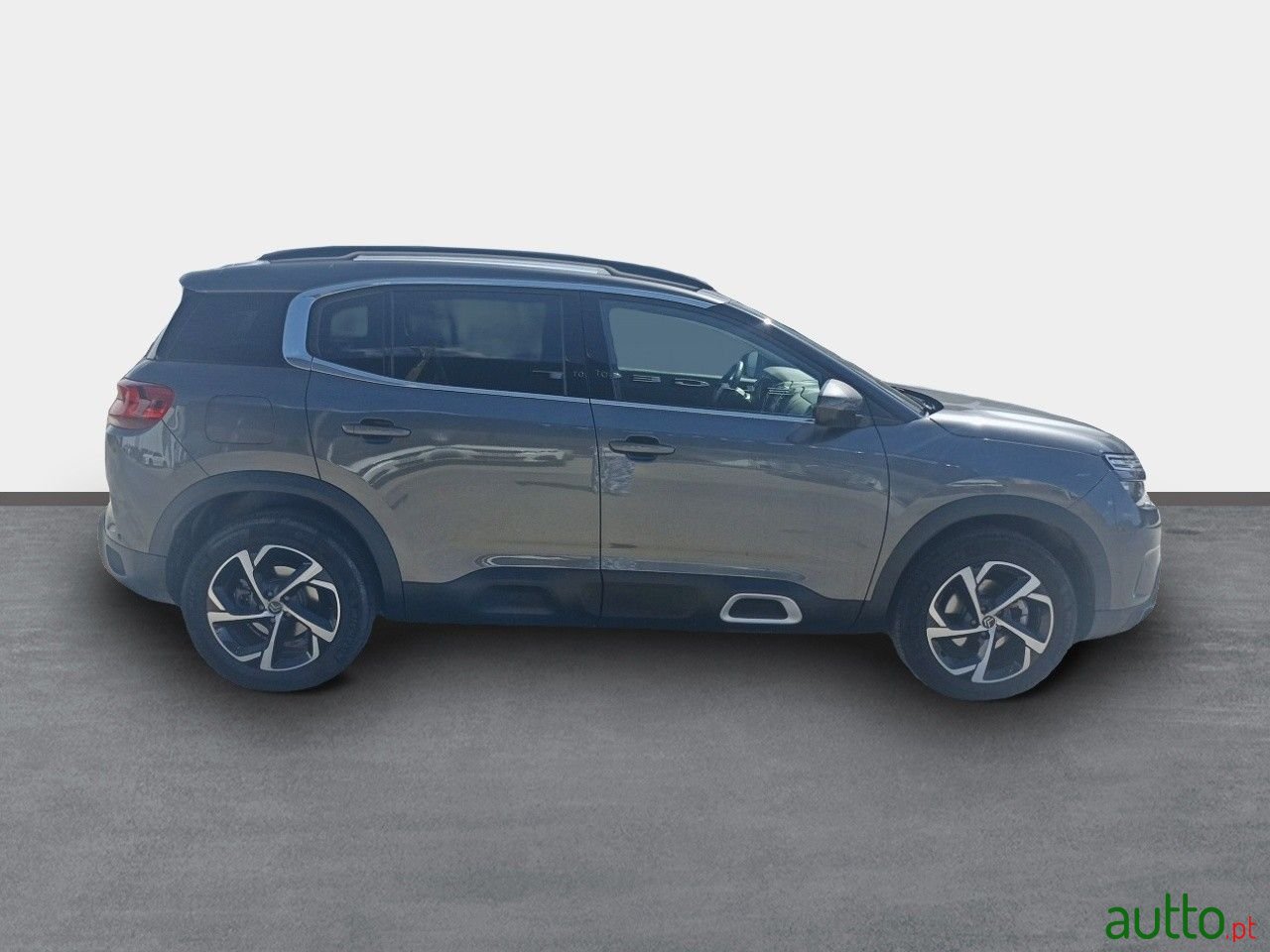 2021' Citroen C5 Aircross photo #4