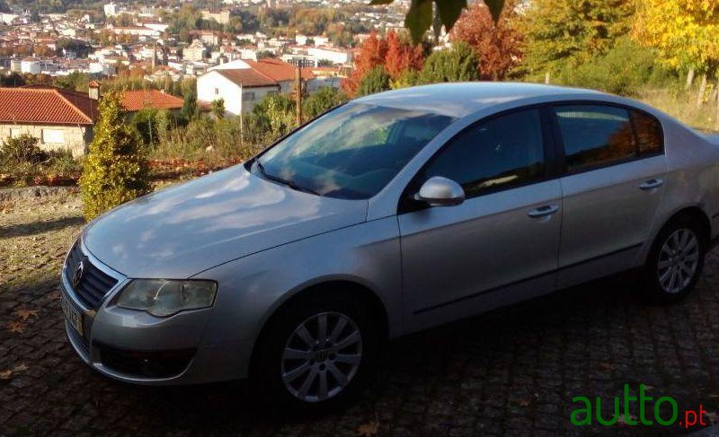 2008' Volkswagen Golf Variant photo #1