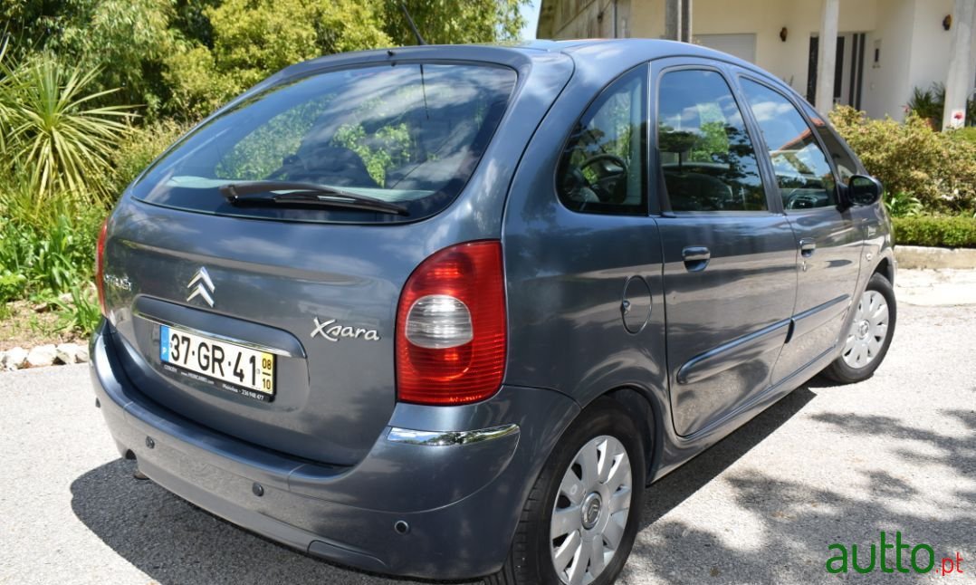 2008' Citroen Xsara Picasso photo #3
