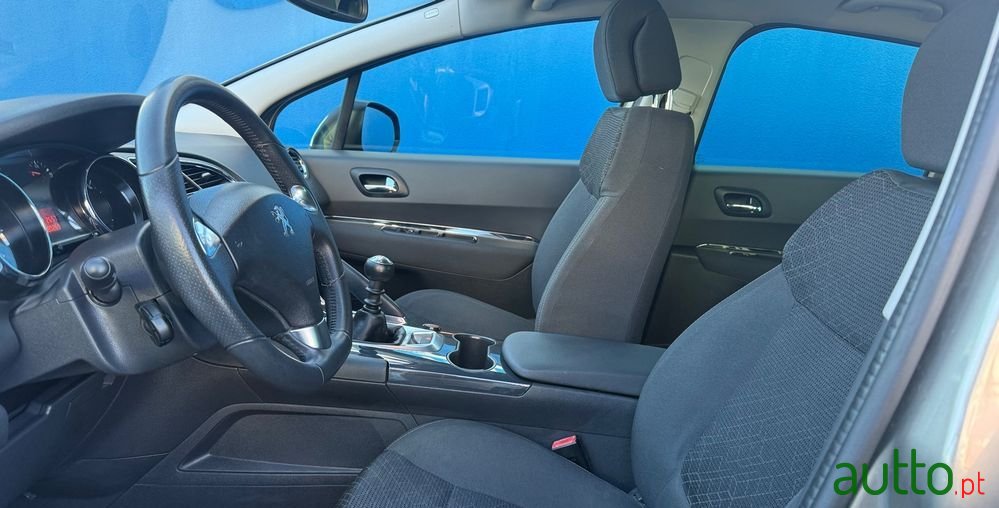 2015' Peugeot 3008 photo #4