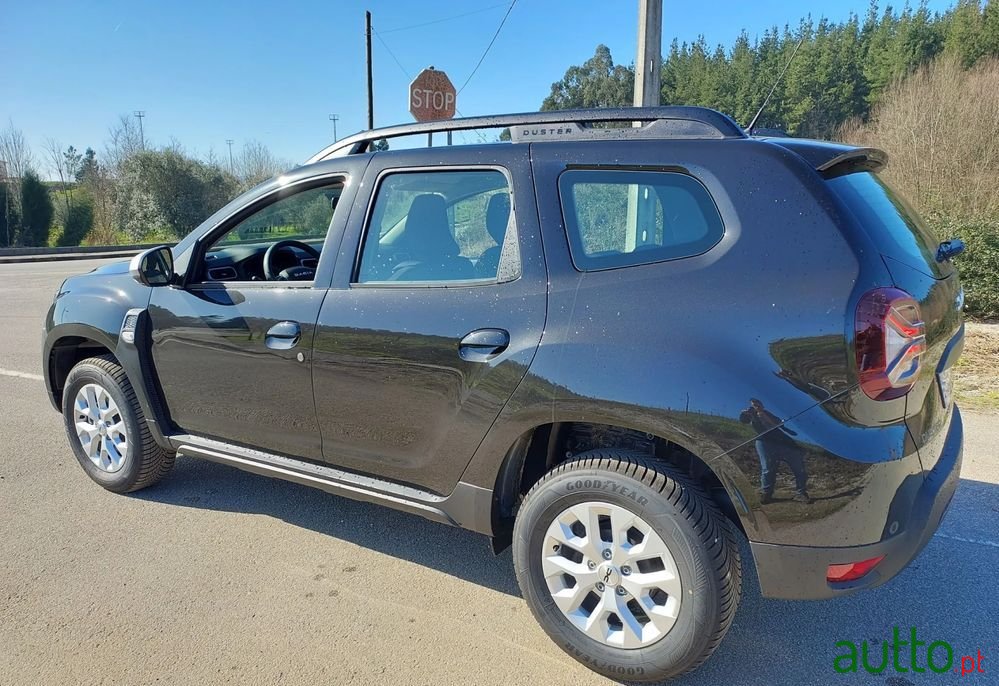 2023' Dacia Duster photo #3
