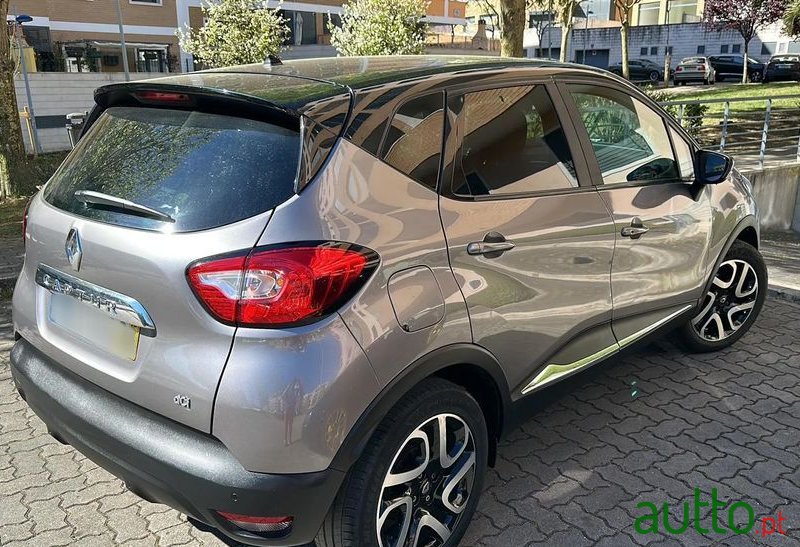 2015' Renault Captur photo #4