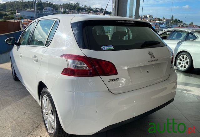 2016' Peugeot 308 photo #3