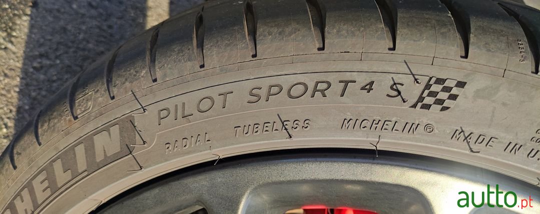 2014' Renault Megane photo #4