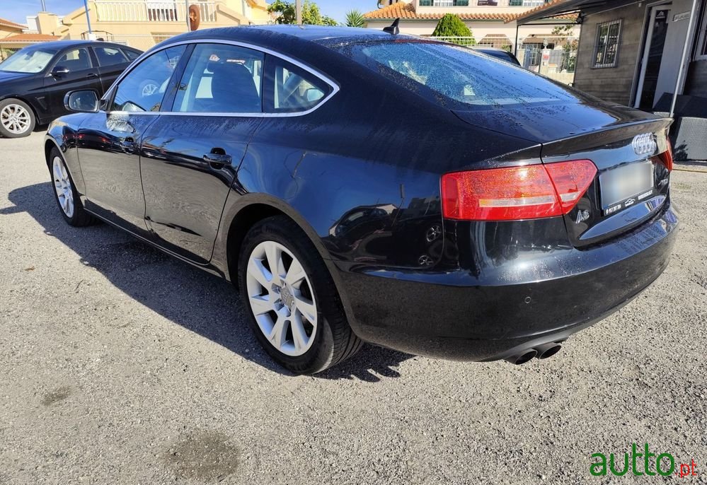 2010' Audi A5 Sportback photo #5