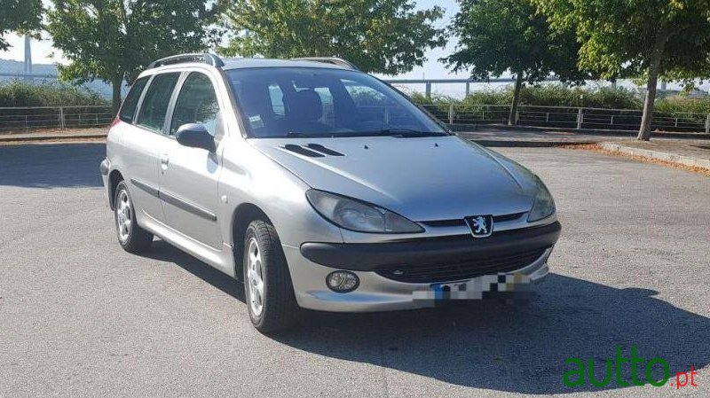 2003' Peugeot 206 Sw photo #1