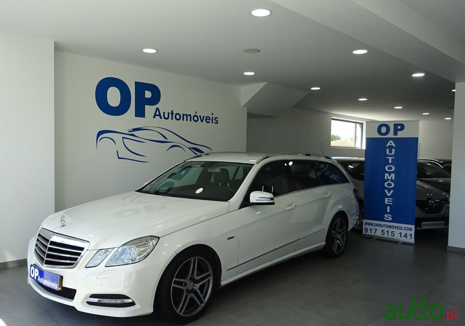 2010' Mercedes-Benz E-220 photo #1