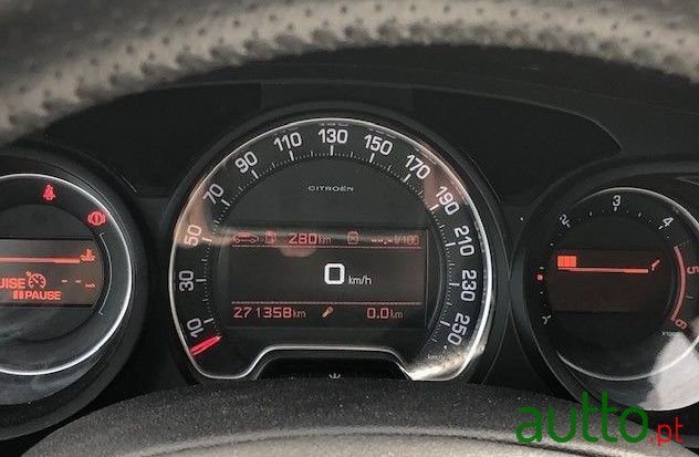 2013' Citroen C5 Tourer photo #4