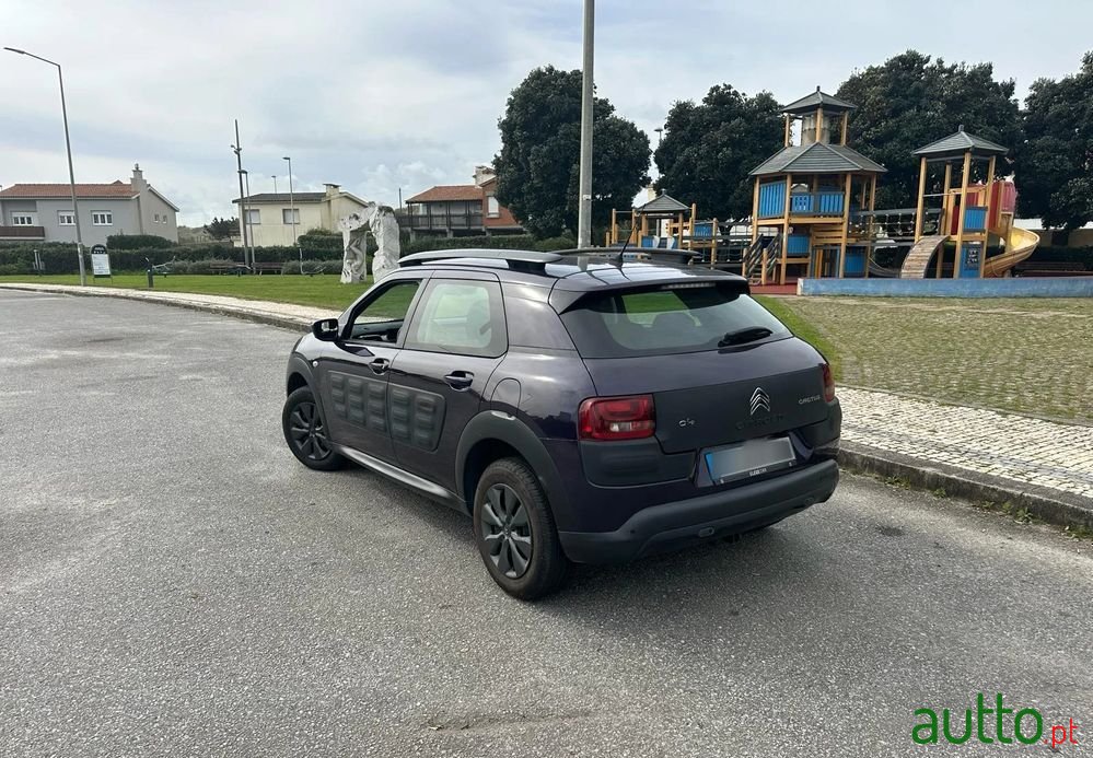 2015' Citroen C4 Cactus photo #4