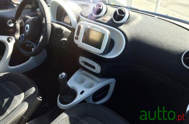 2015' Smart Fortwo Prime photo #2