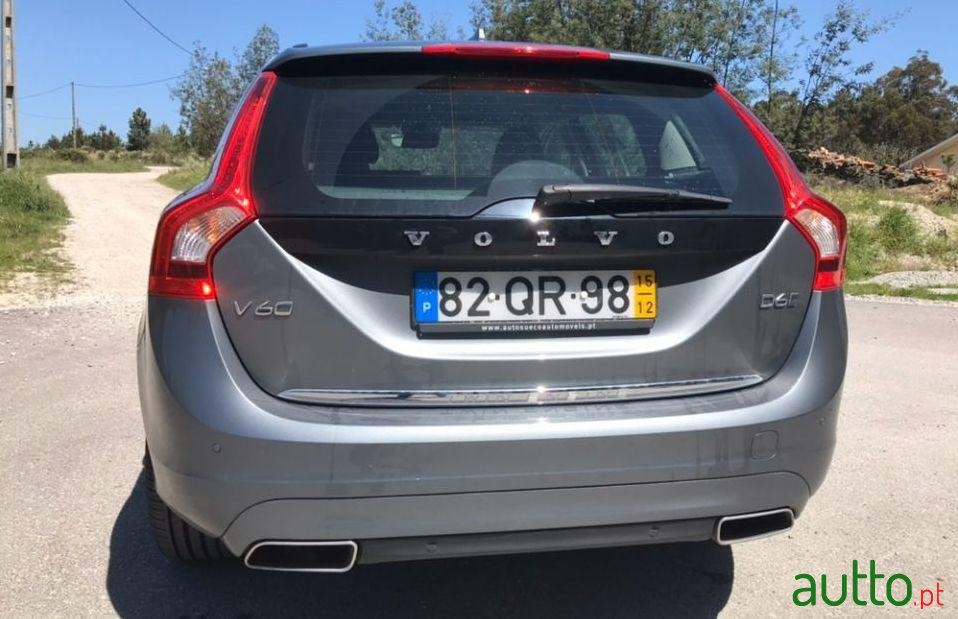 2015' Volvo V60 photo #2