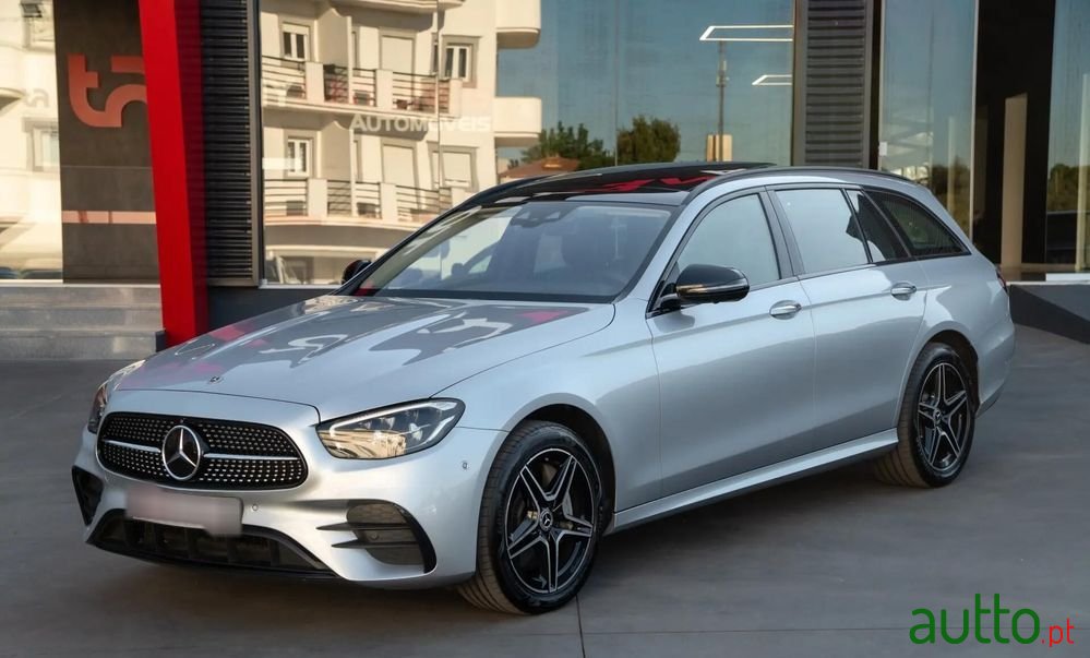 2022' Mercedes-Benz Classe E photo #1