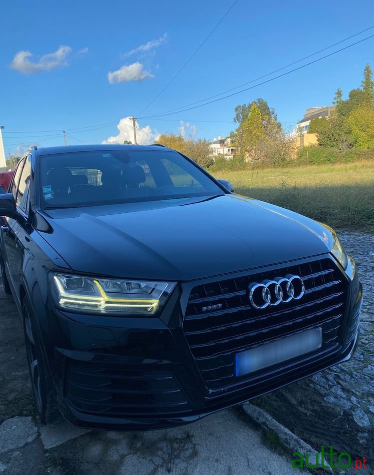2016' Audi Q7 photo #3