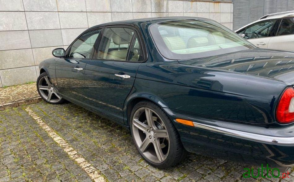 2006' Jaguar XJ photo #1