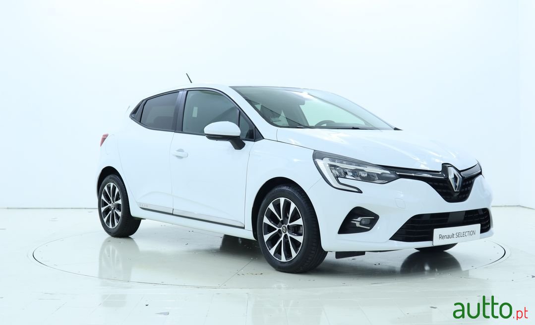 2020' Renault Clio photo #1