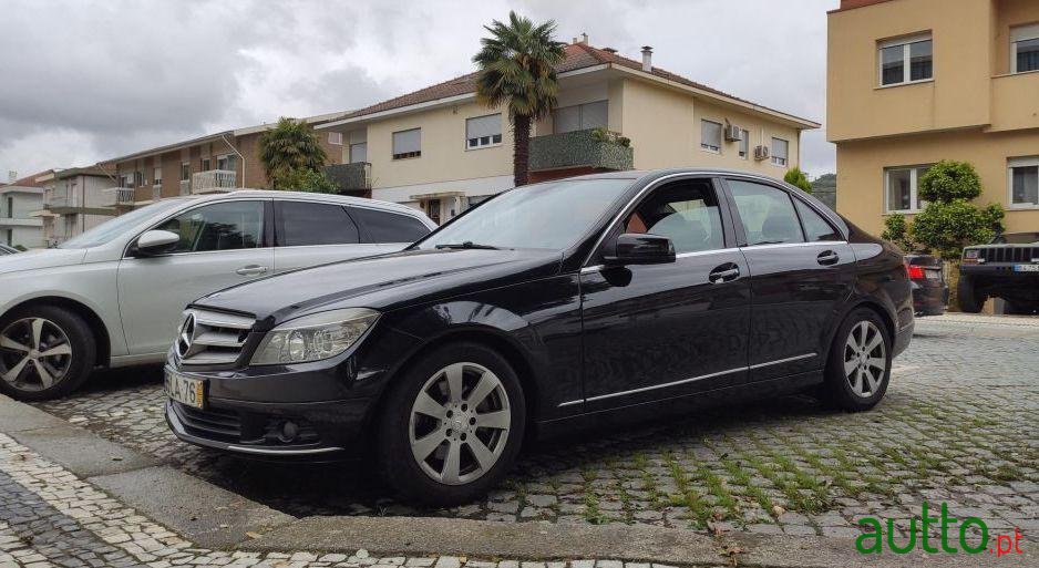 2007' Mercedes-Benz C-220 photo #2