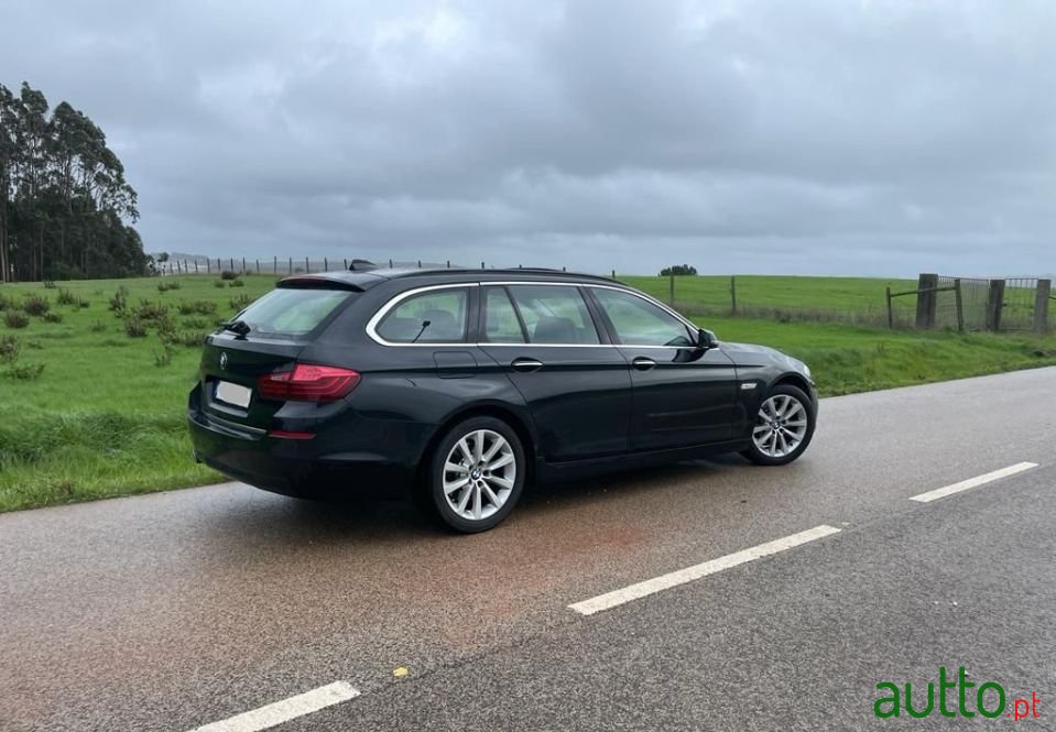 2013' BMW 525 photo #6