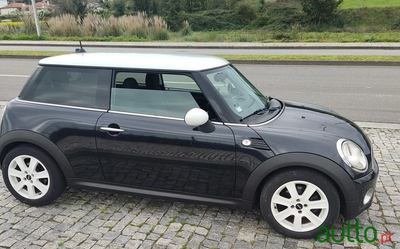 2008' MINI Cooper D 3 Portas photo #5