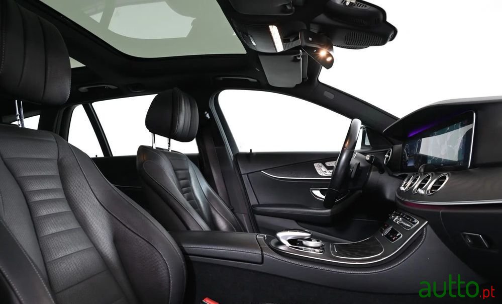 2020' Mercedes-Benz Classe E photo #4