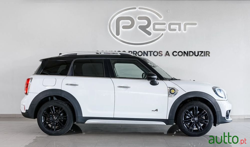2019' MINI Countryman Cooper photo #3