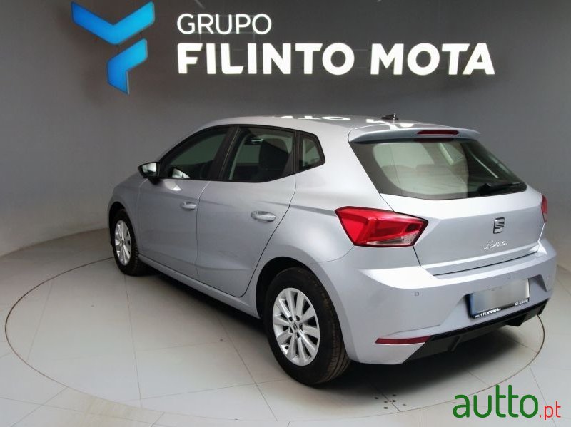 2022' SEAT Ibiza 1.0 Mpi Style photo #4