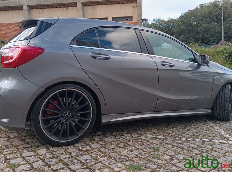 2014' Mercedes-Benz Classe A 4-Matic photo #3